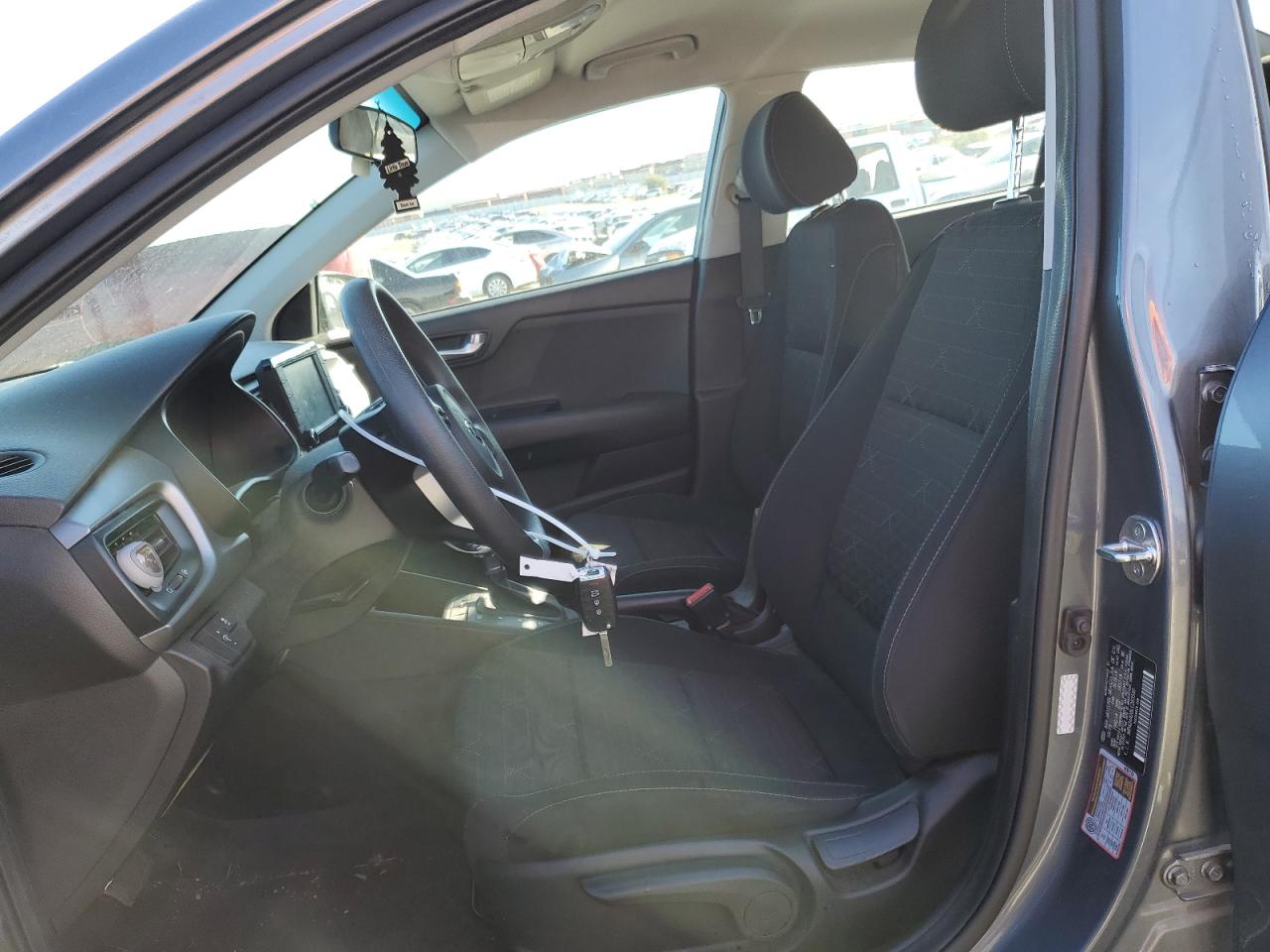 2020 Kia Rio - Image 7