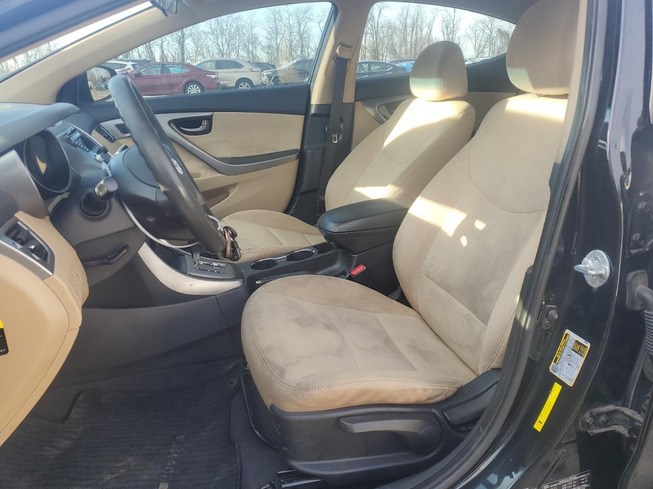 2013 Hyundai Elantra - Image 7