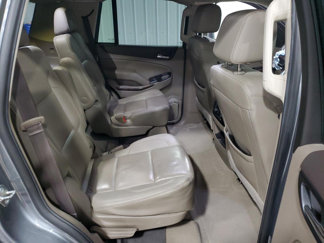 2020 GMC Yukon - Image 11