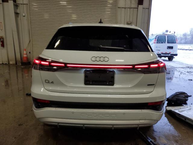  AUDI Q4 E-TRON 2024 Biały