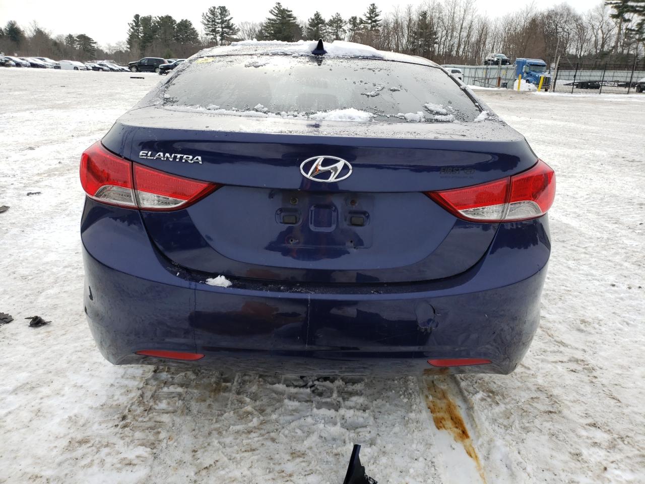 2012 Hyundai Elantra - Image 6