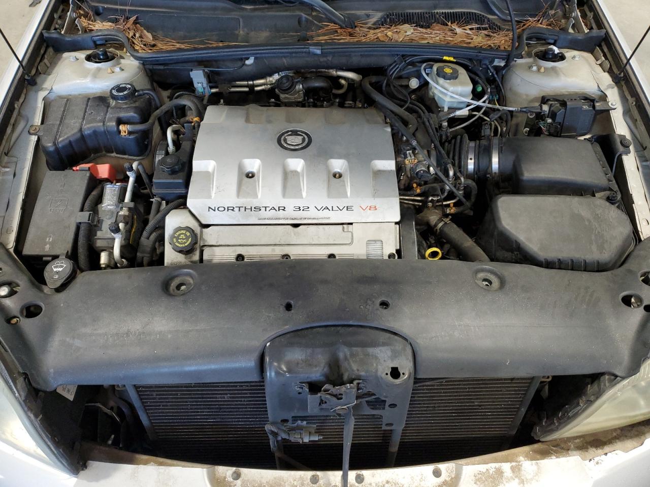 2002 Cadillac De Ville - Image 11