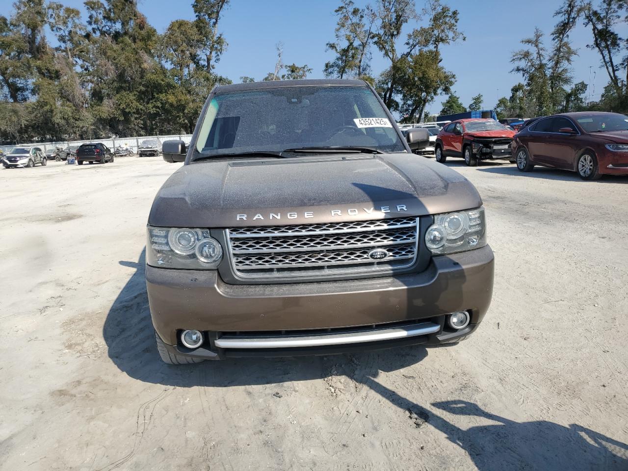 2010 Land Rover Range Rover - Image 5