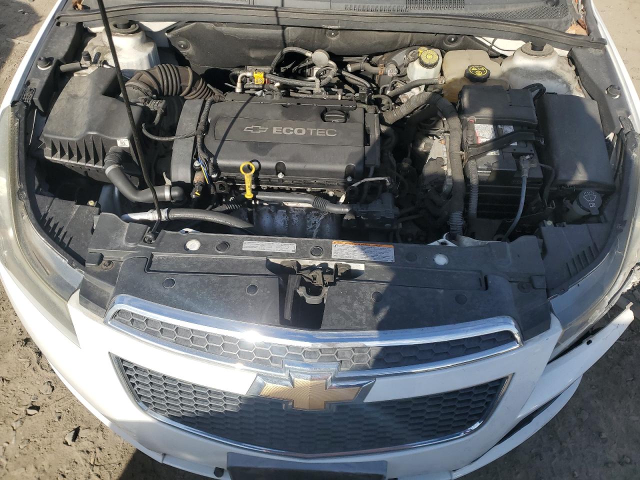2013 Chevrolet Cruze - Image 12