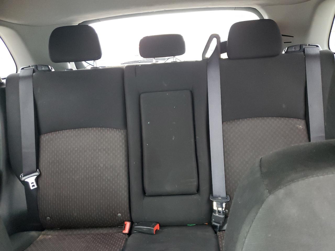 2017 Mitsubishi Outlander - Image 10