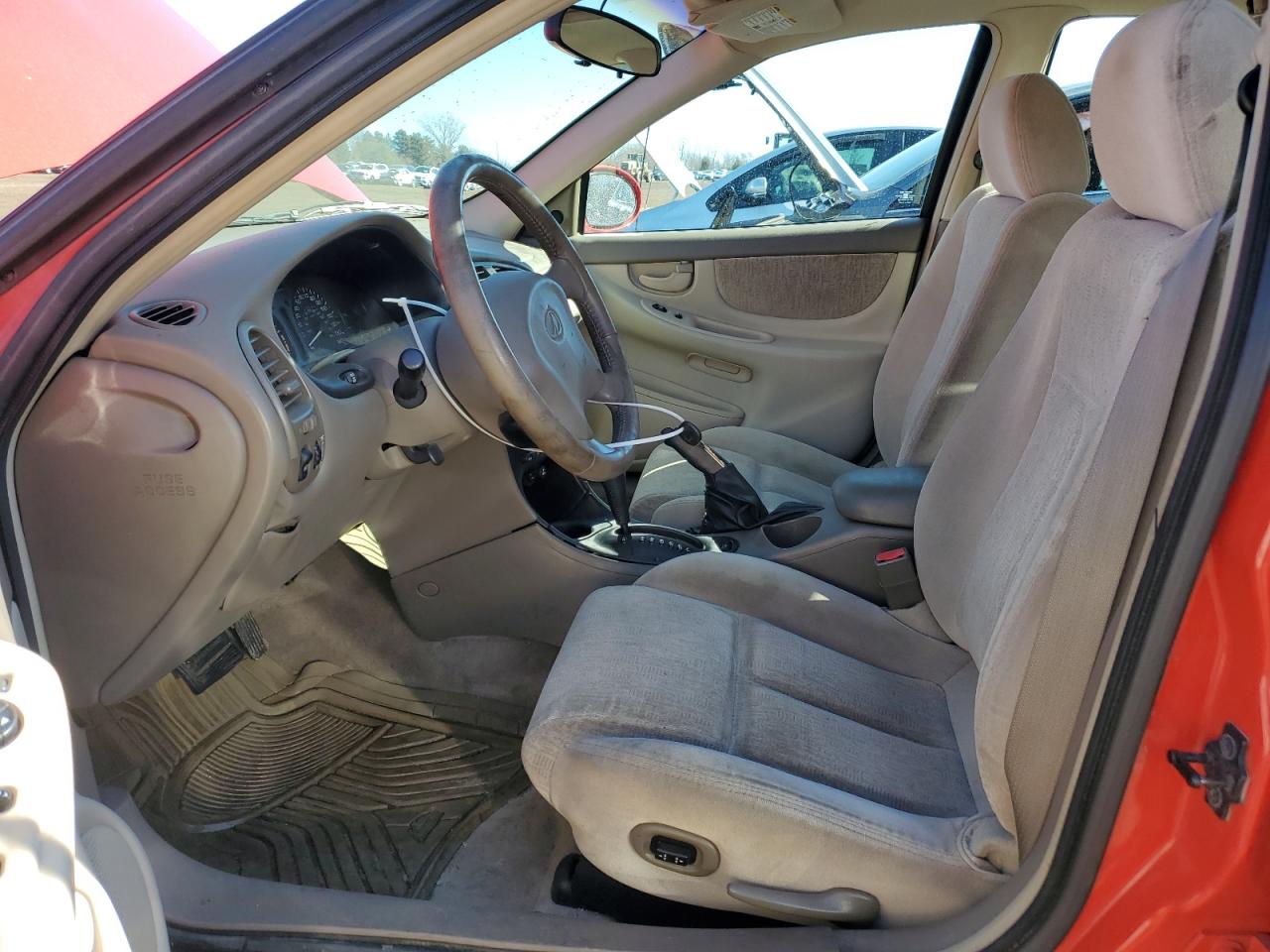 2002 Oldsmobile Alero - Image 7