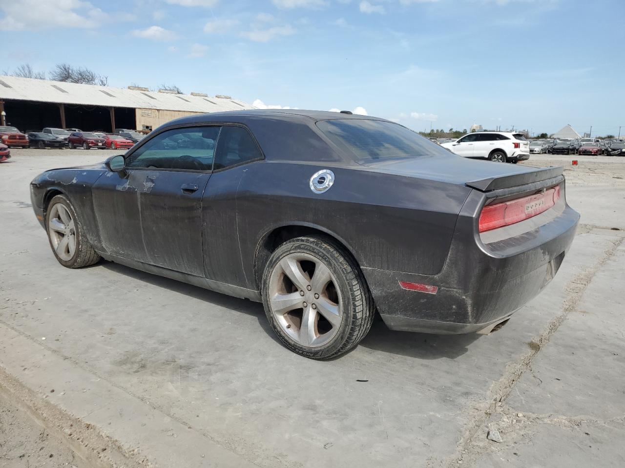 2013 Dodge Challenger - Image 2