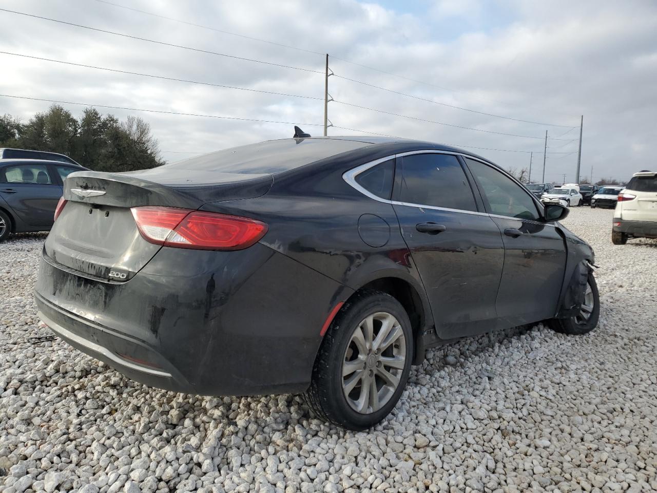 2016 Chrysler 200 - Image 3