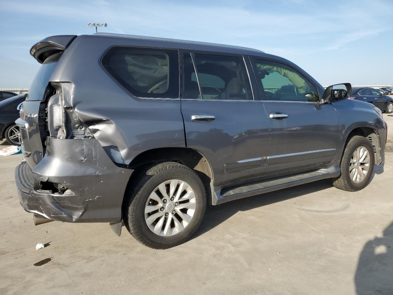 2015 Lexus GX - Image 3