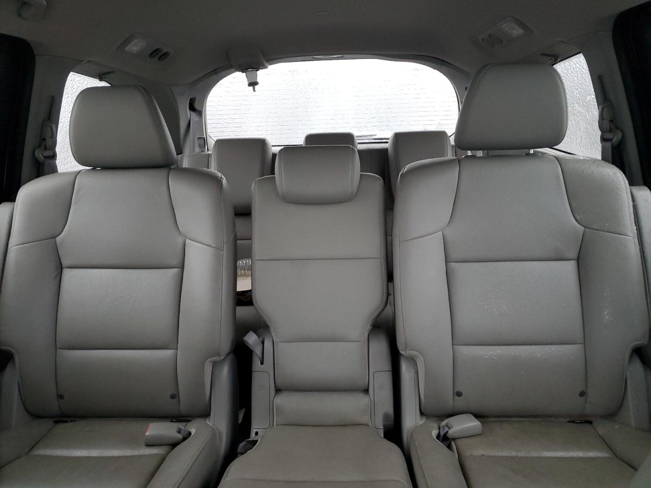 2017 Honda Odyssey - Image 10