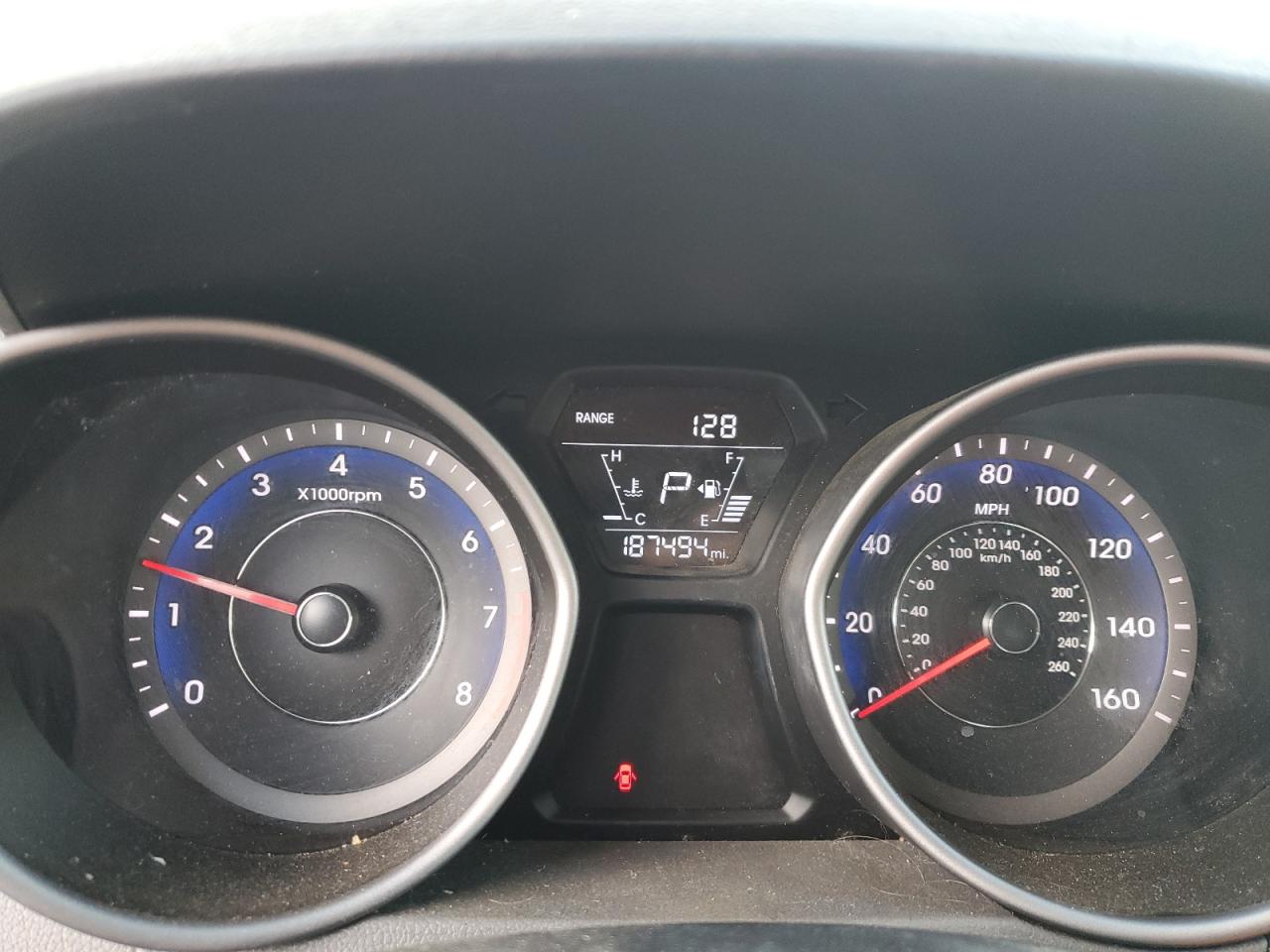 2014 Hyundai Elantra - Image 9