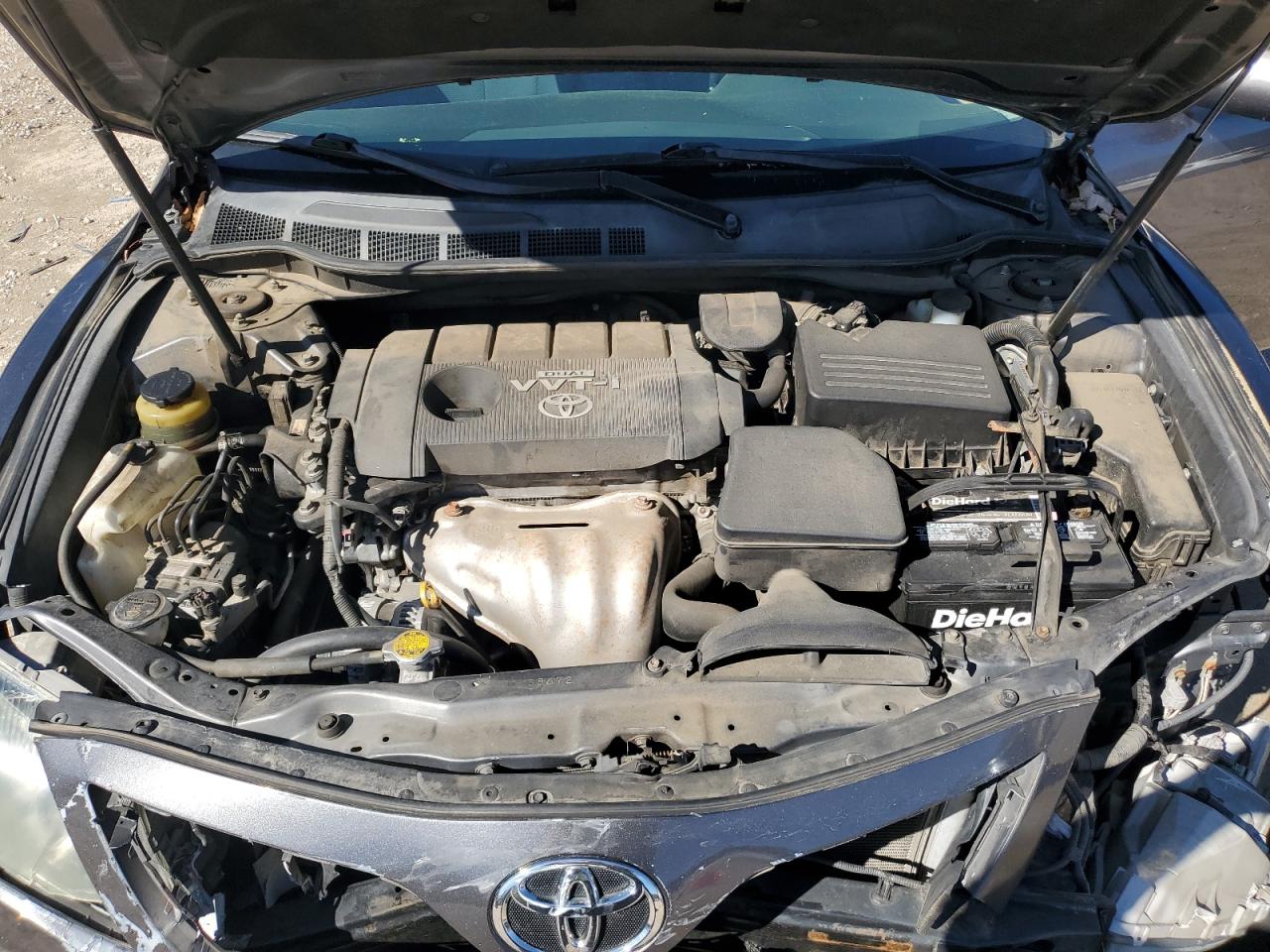 2010 Toyota Camry - Image 11