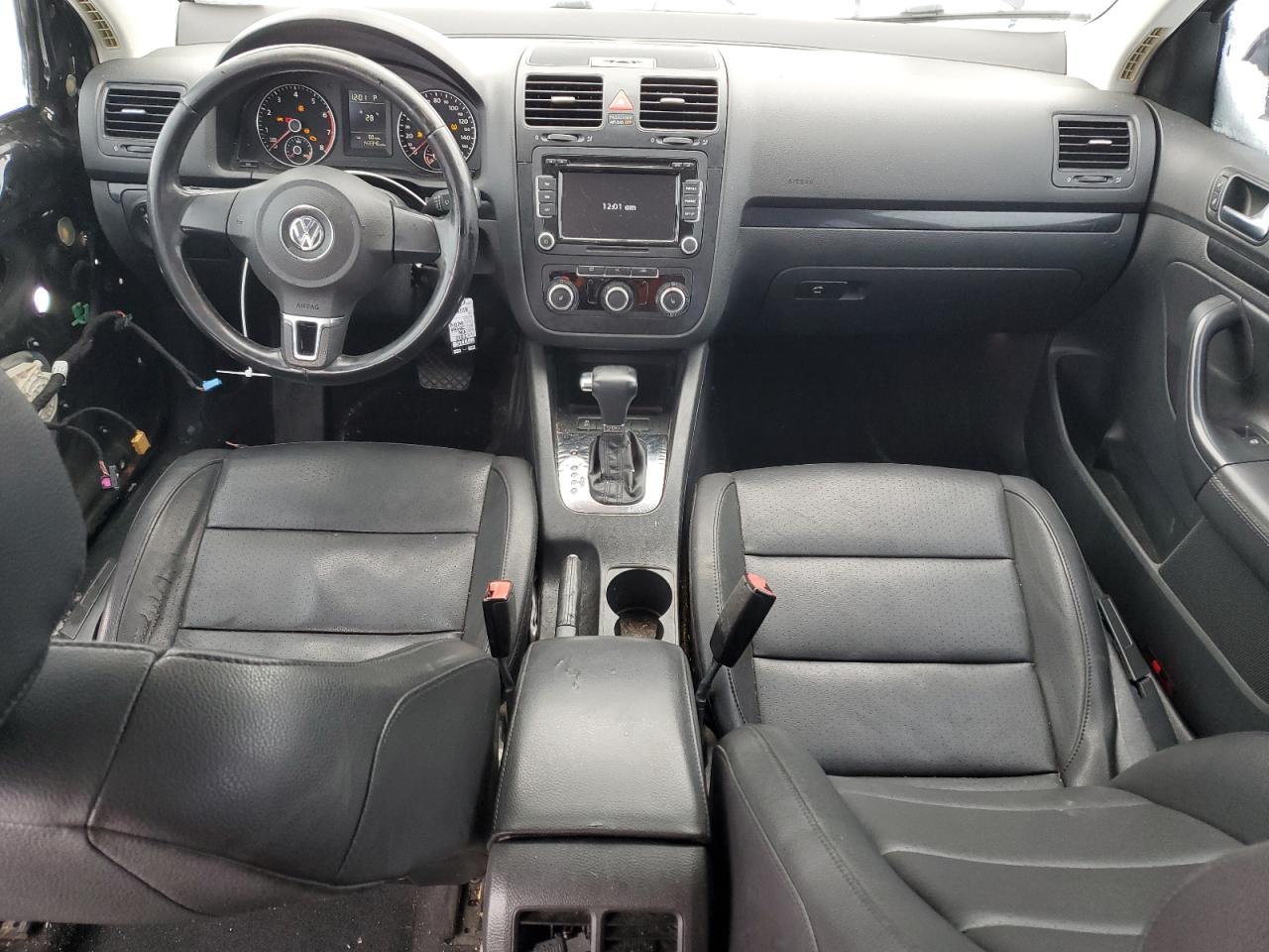 2010 Volkswagen Jetta - Image 8