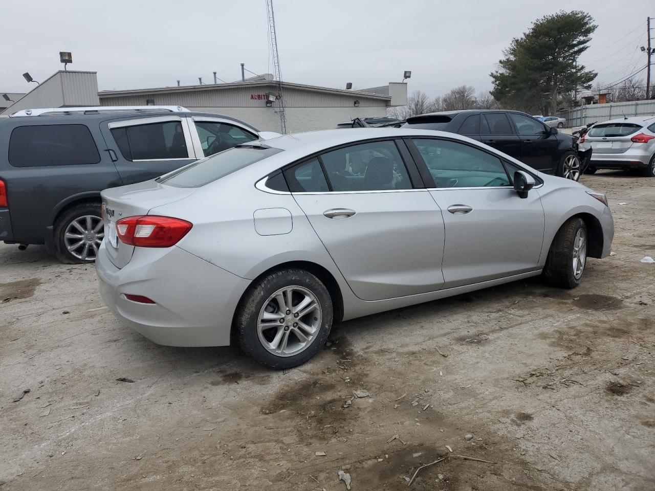 2017 Chevrolet Cruze - Image 3