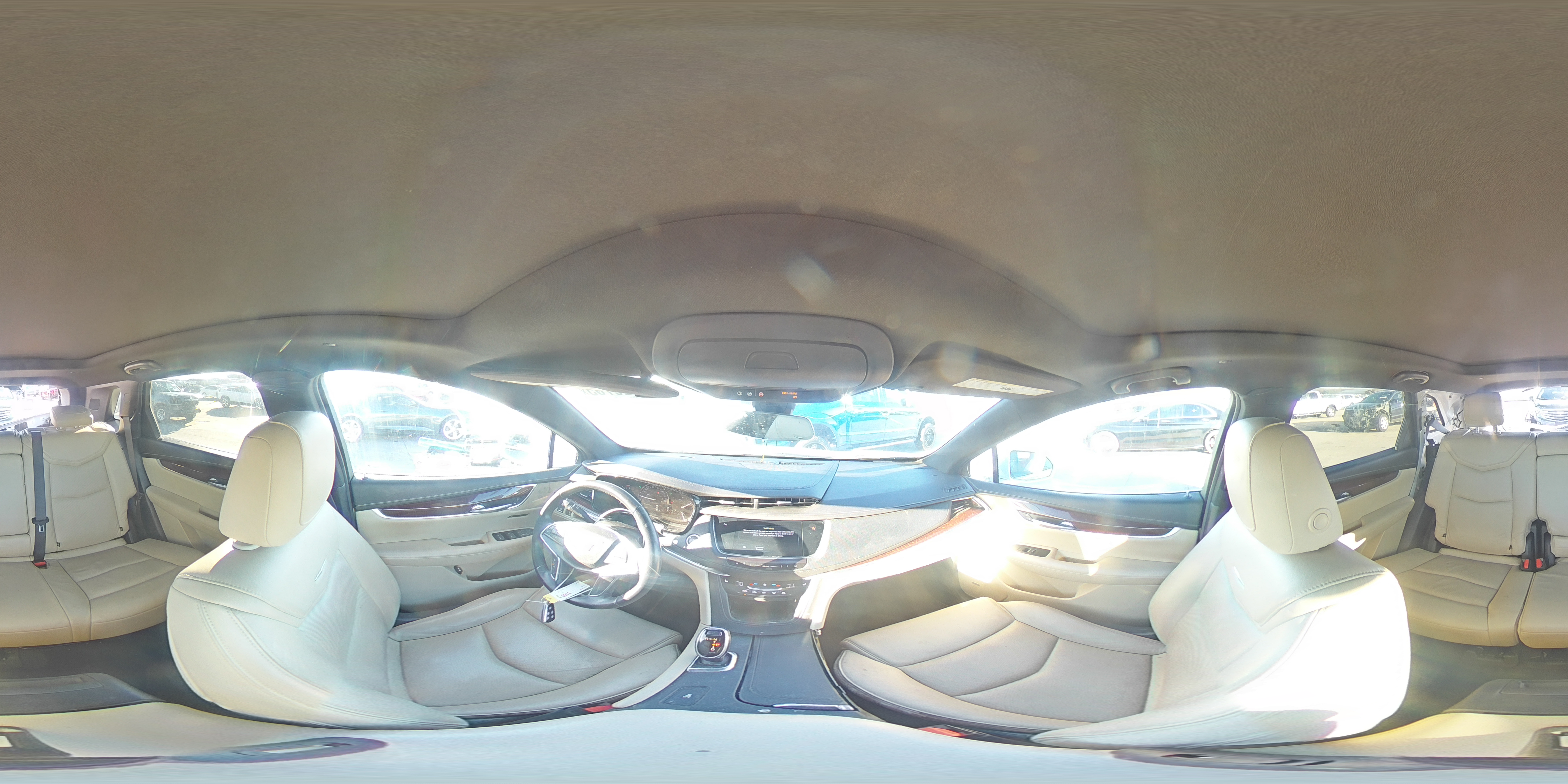 2018 Cadillac XT5 - Image 16