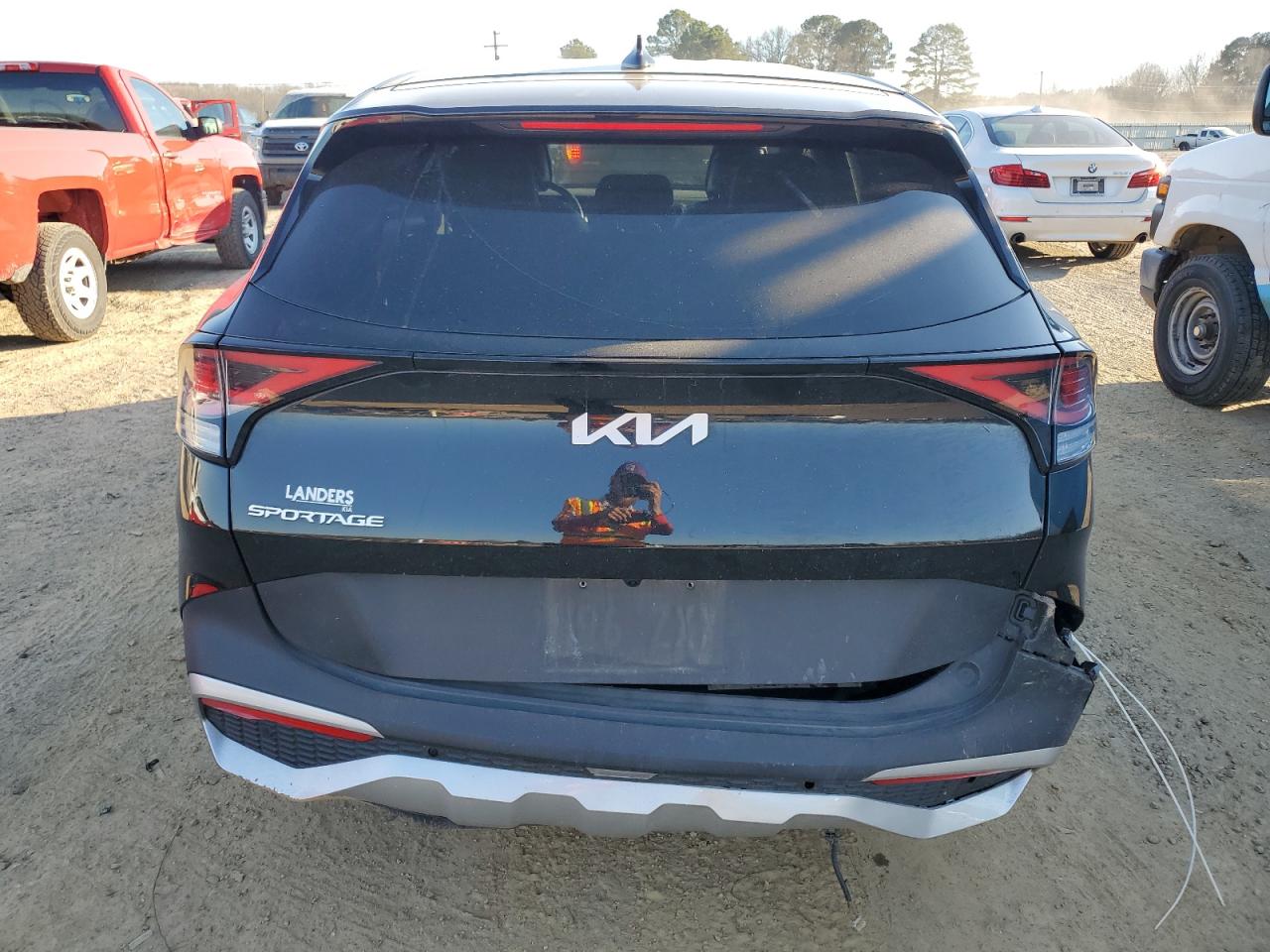 2024 Kia Sportage - Image 6