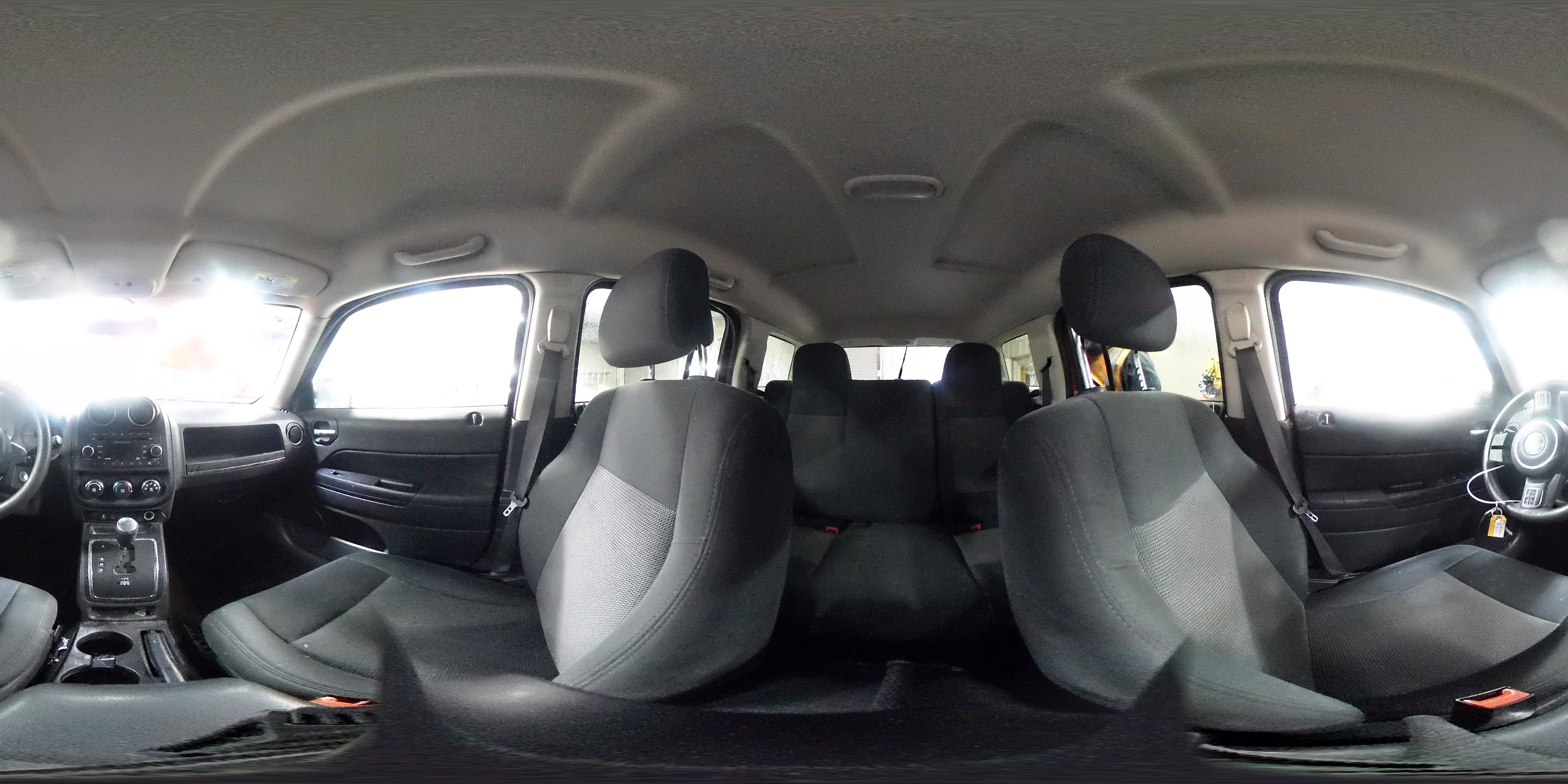 2016 Jeep Liberty (Patriot) - Image 14