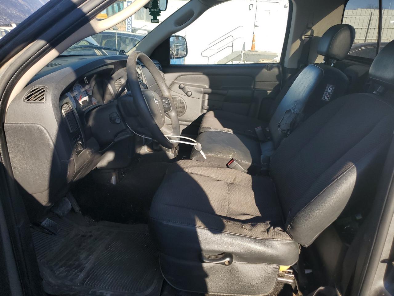 2005 Dodge RAM - Image 7