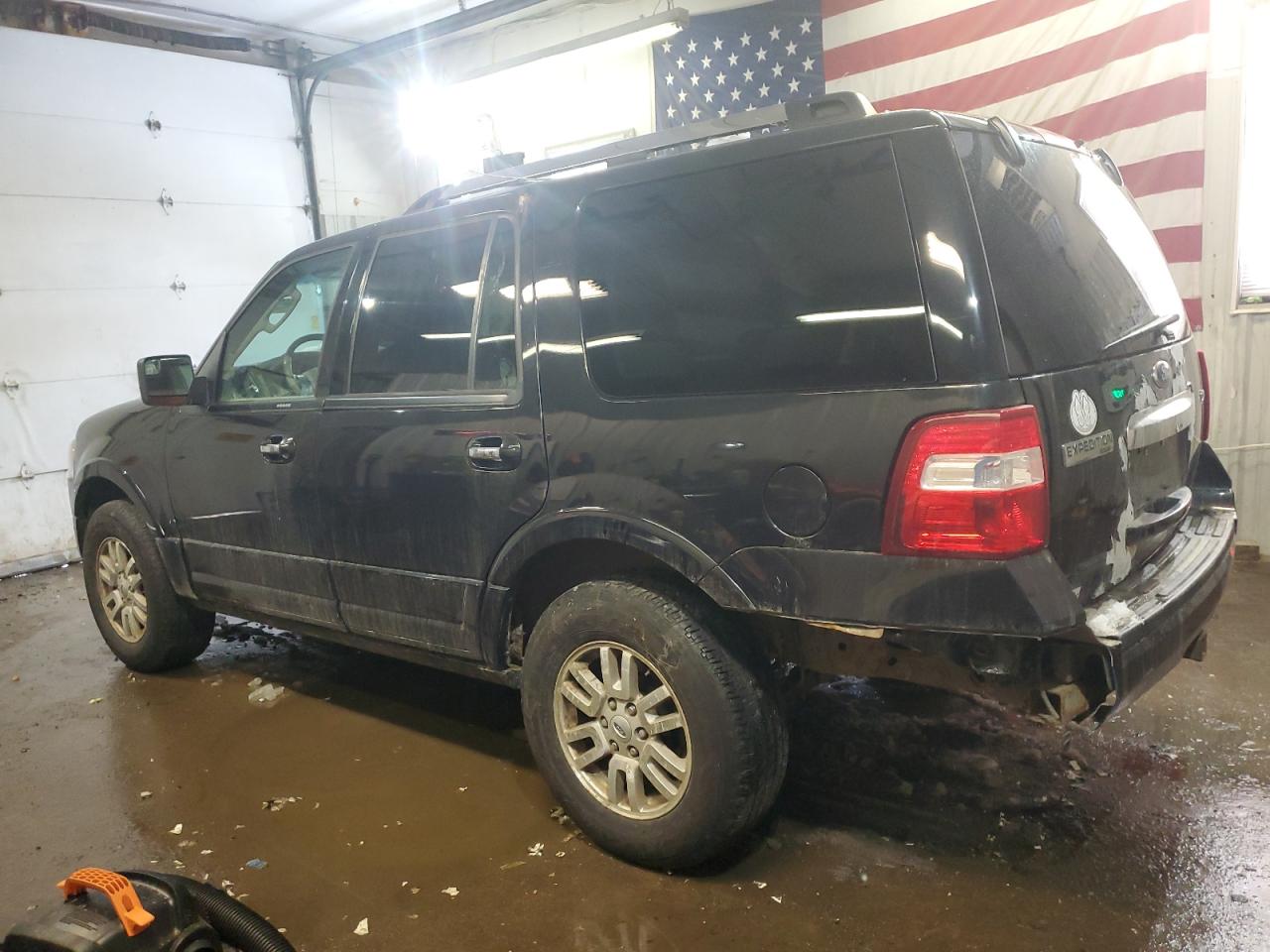 2012 Ford Expedition - Image 2
