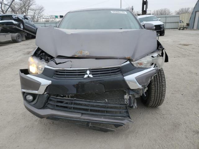 MITSUBISHI OUTLANDER 2017 Серый