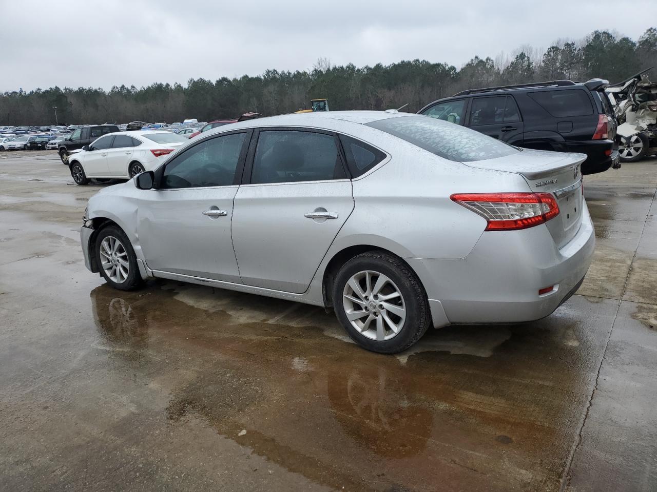 2015 Nissan Sentra - Image 2