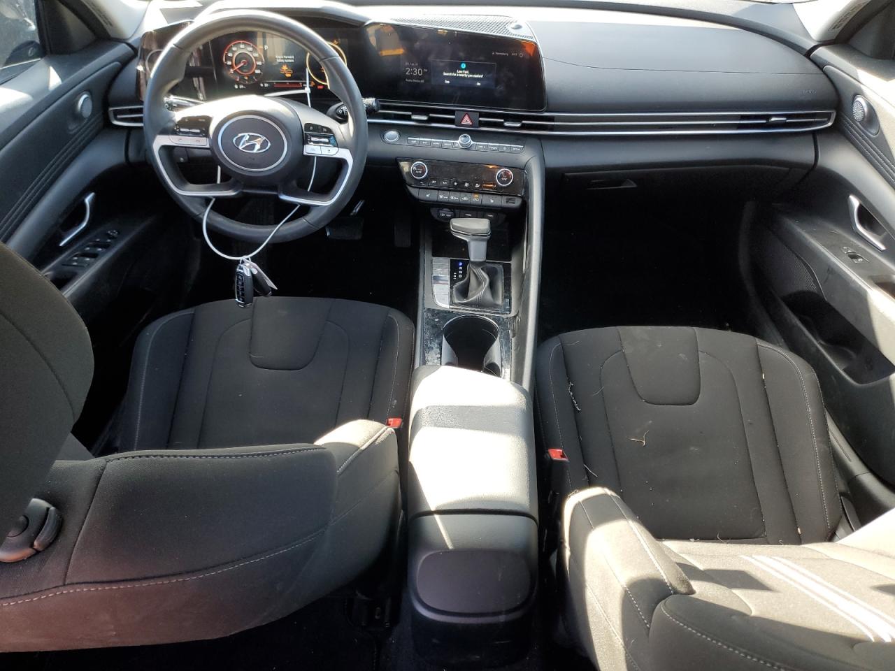 2023 Hyundai Elantra - Image 8