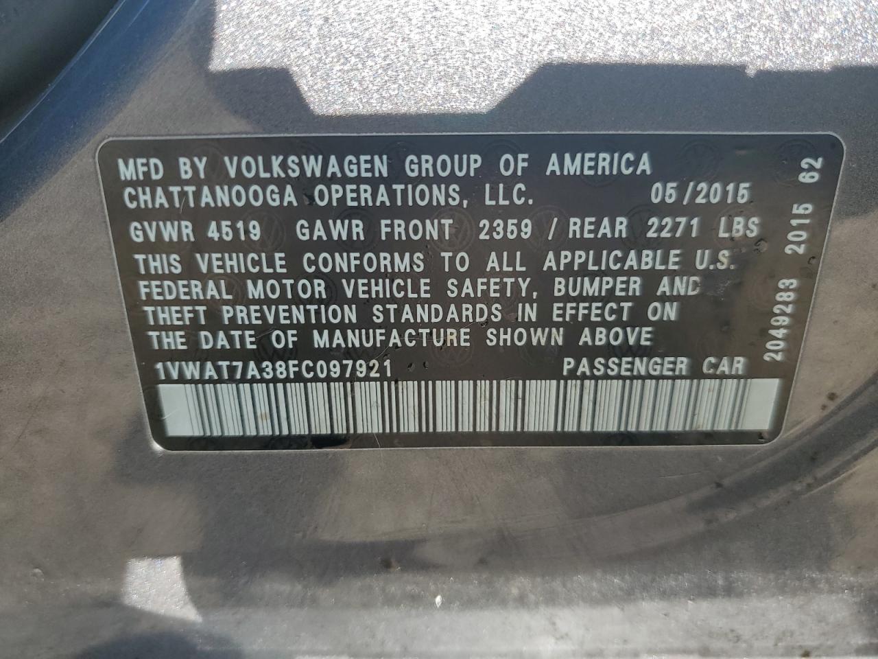 2015 Volkswagen Passat - Image 12