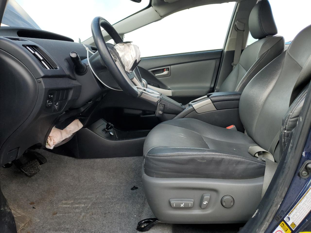 2015 Toyota Prius - Image 7