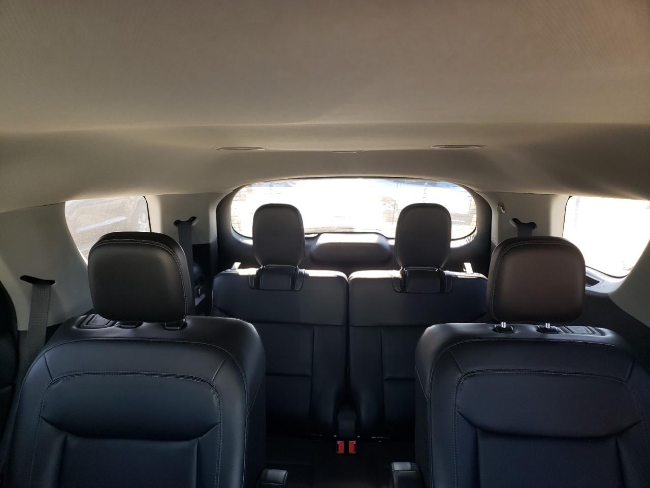 2022 Ford Explorer - Image 10