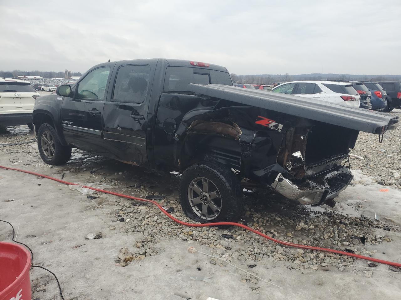 2010 GMC Sierra - Image 2