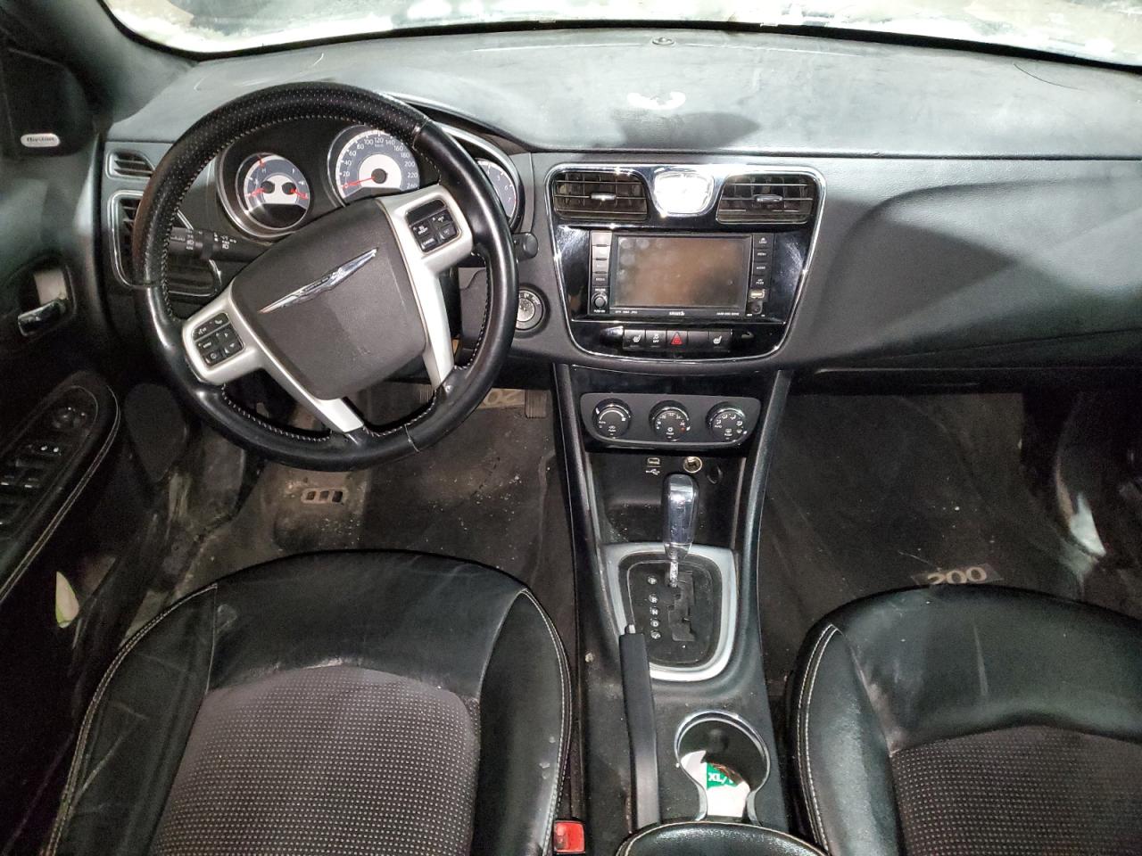 2011 Chrysler 200 - Image 8