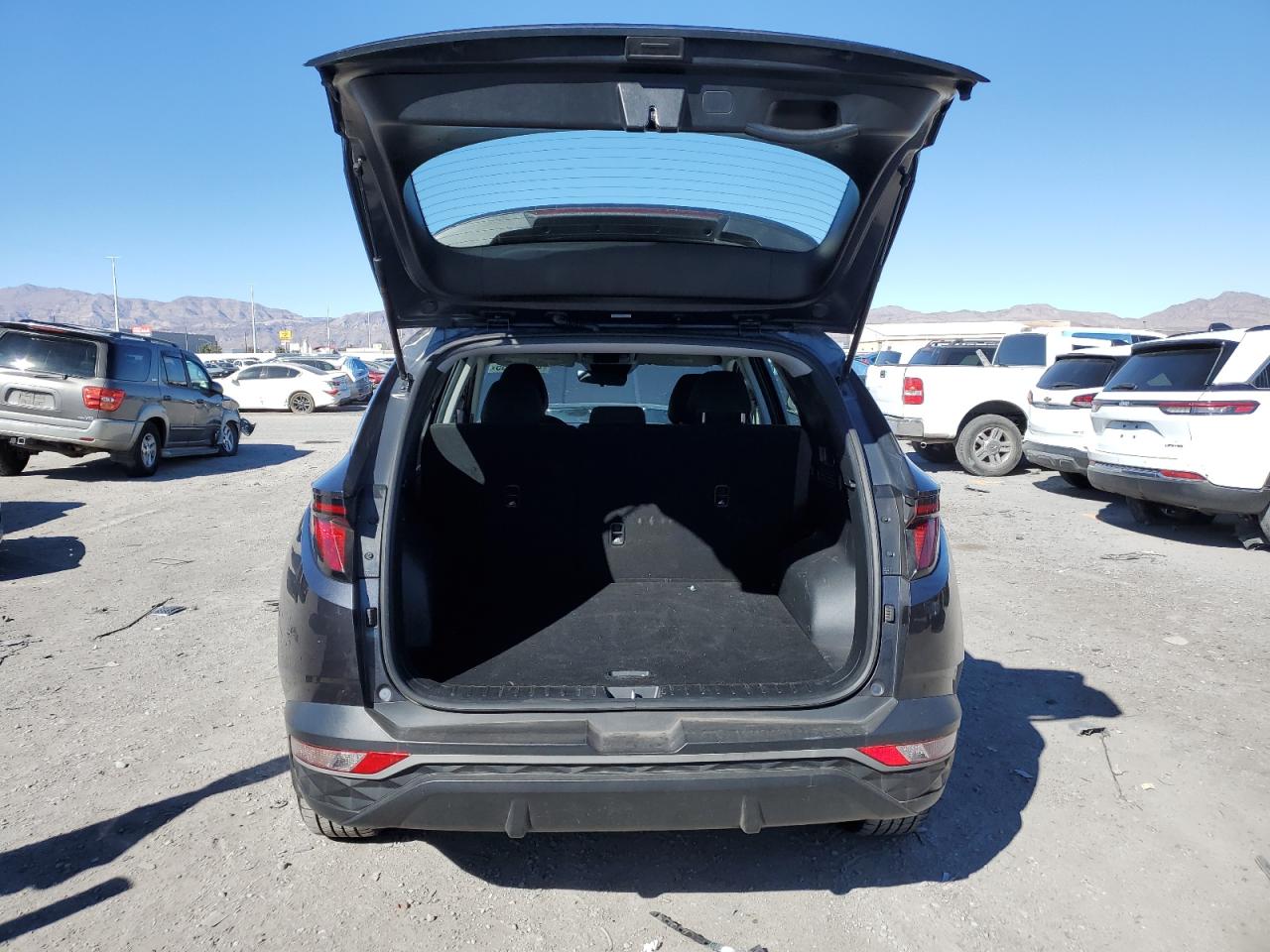 2022 Hyundai Tucson - Image 6