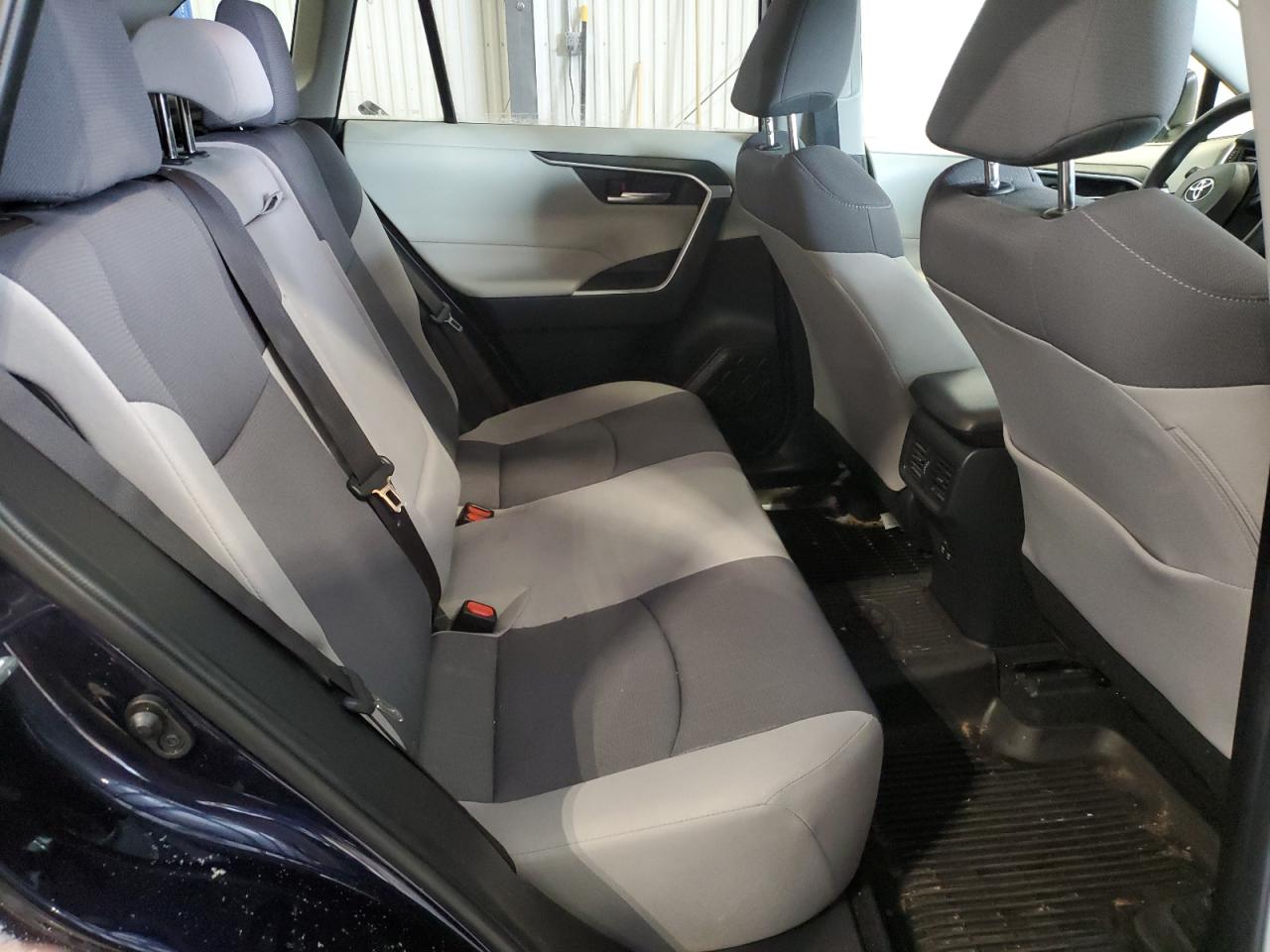 2019 Toyota RAV 4 - Image 11