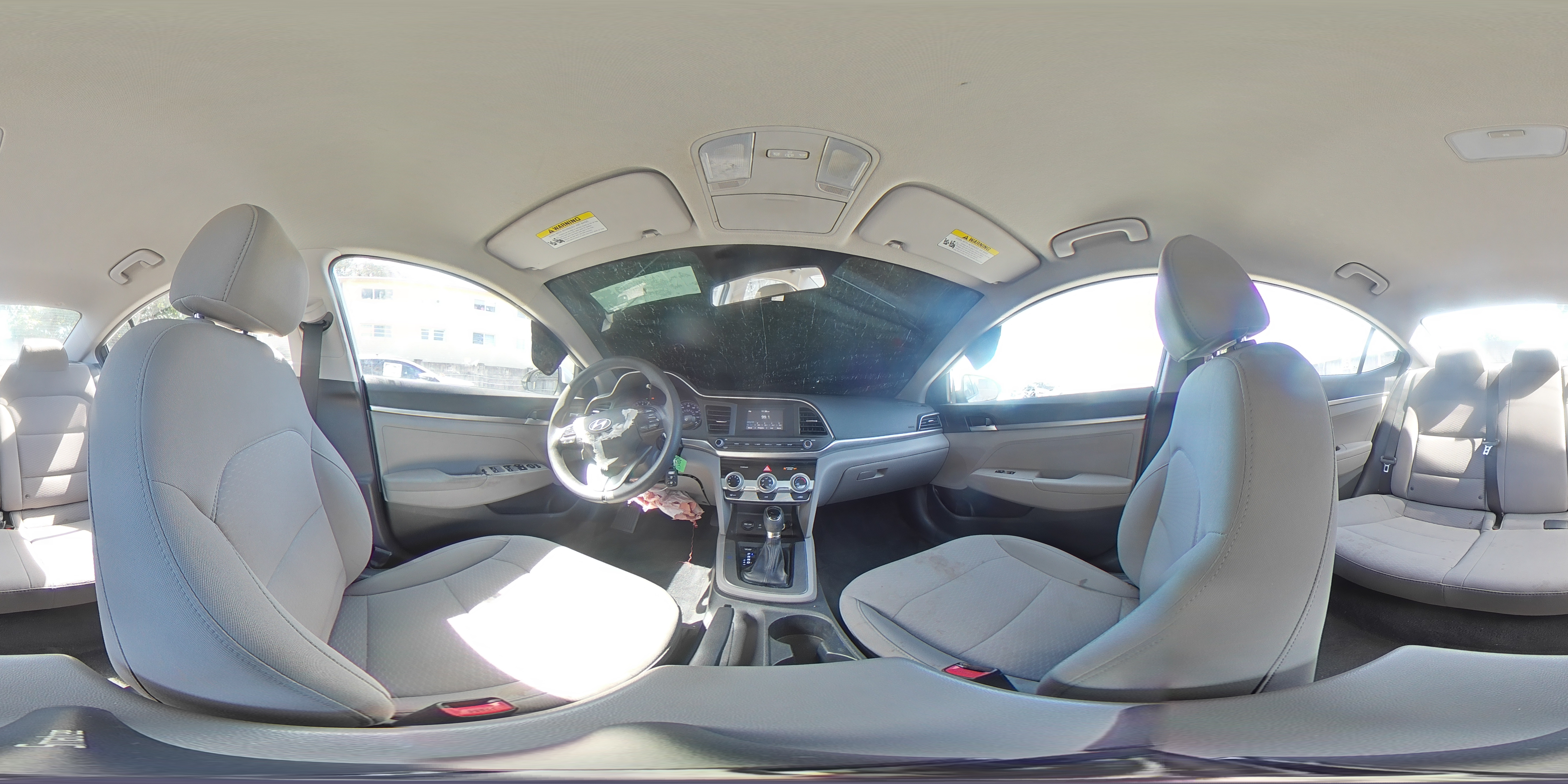 2019 Hyundai Elantra - Image 12