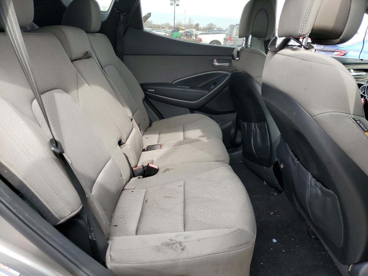 2013 Hyundai Santa Fe - Image 11