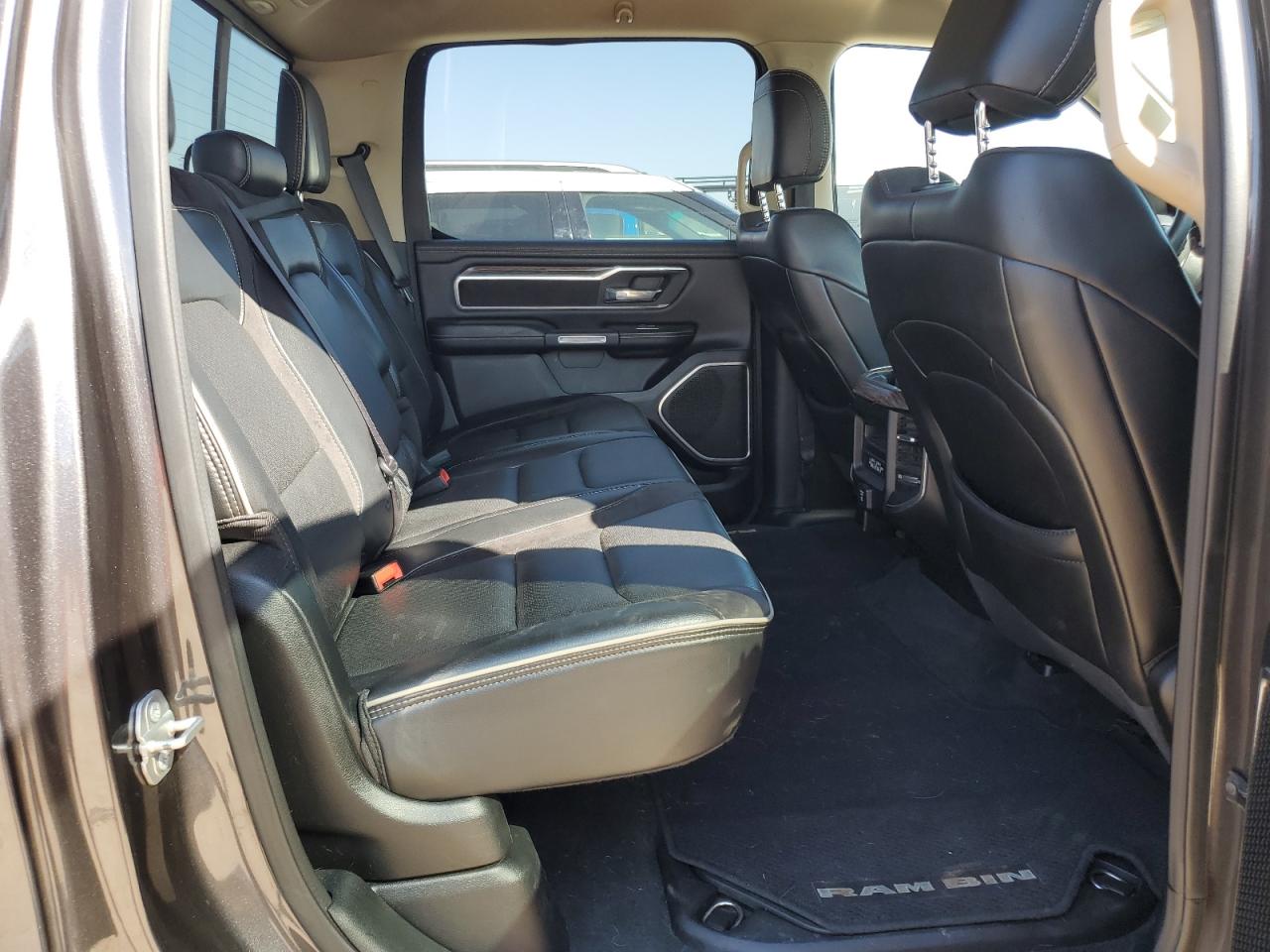 2020 RAM 1500 - Image 10