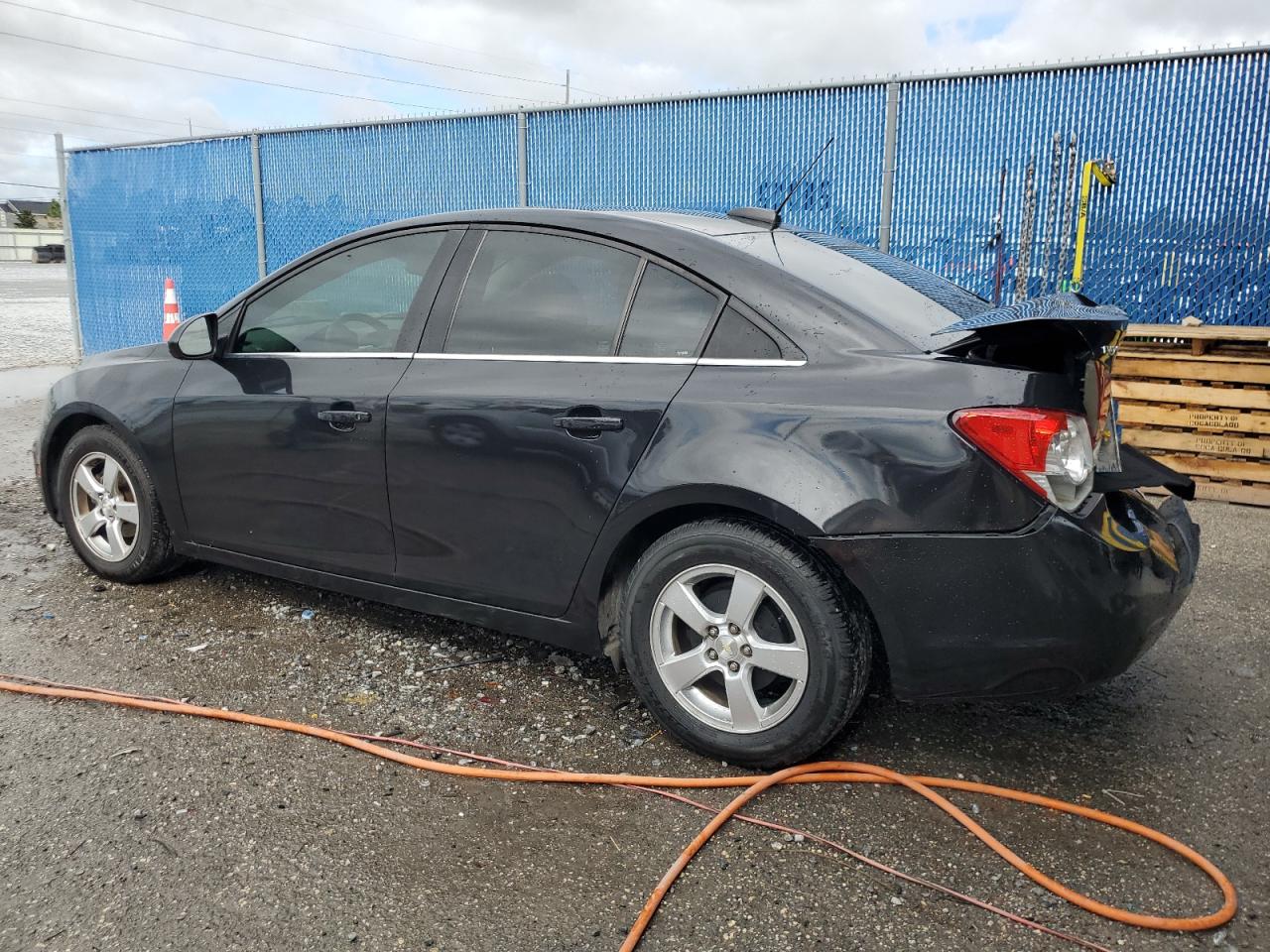 2016 Chevrolet Cruze - Image 2