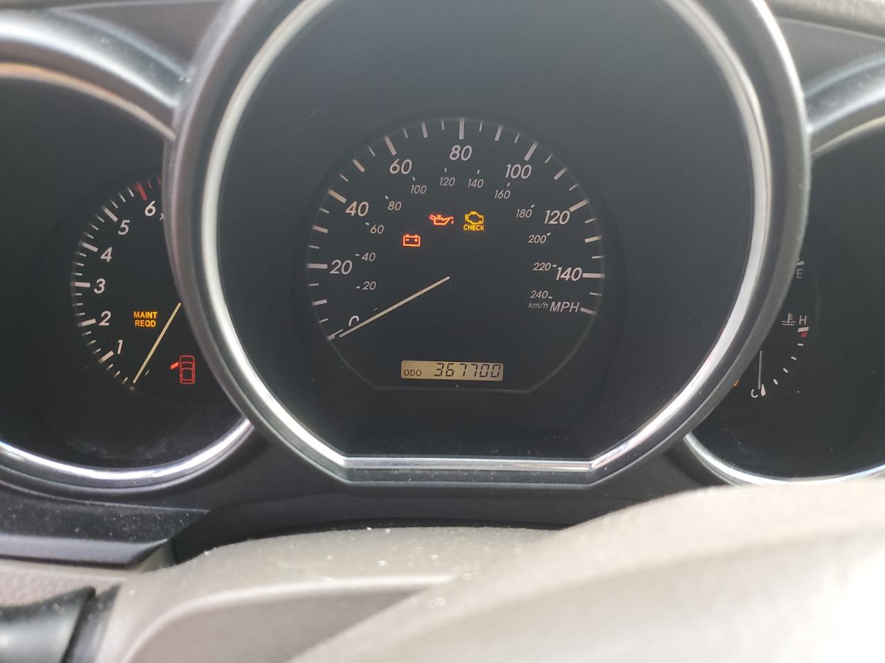 2004 Lexus RX - Image 9