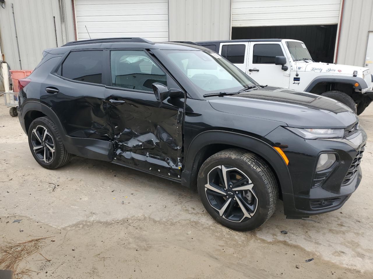 2023 Chevrolet TrailBlazer - Image 4