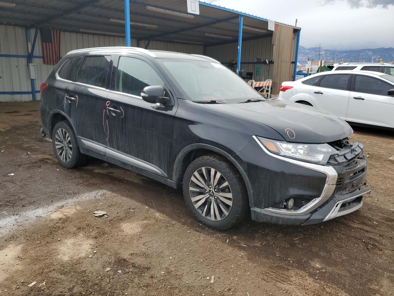 2019 Mitsubishi Outlander - Image 4