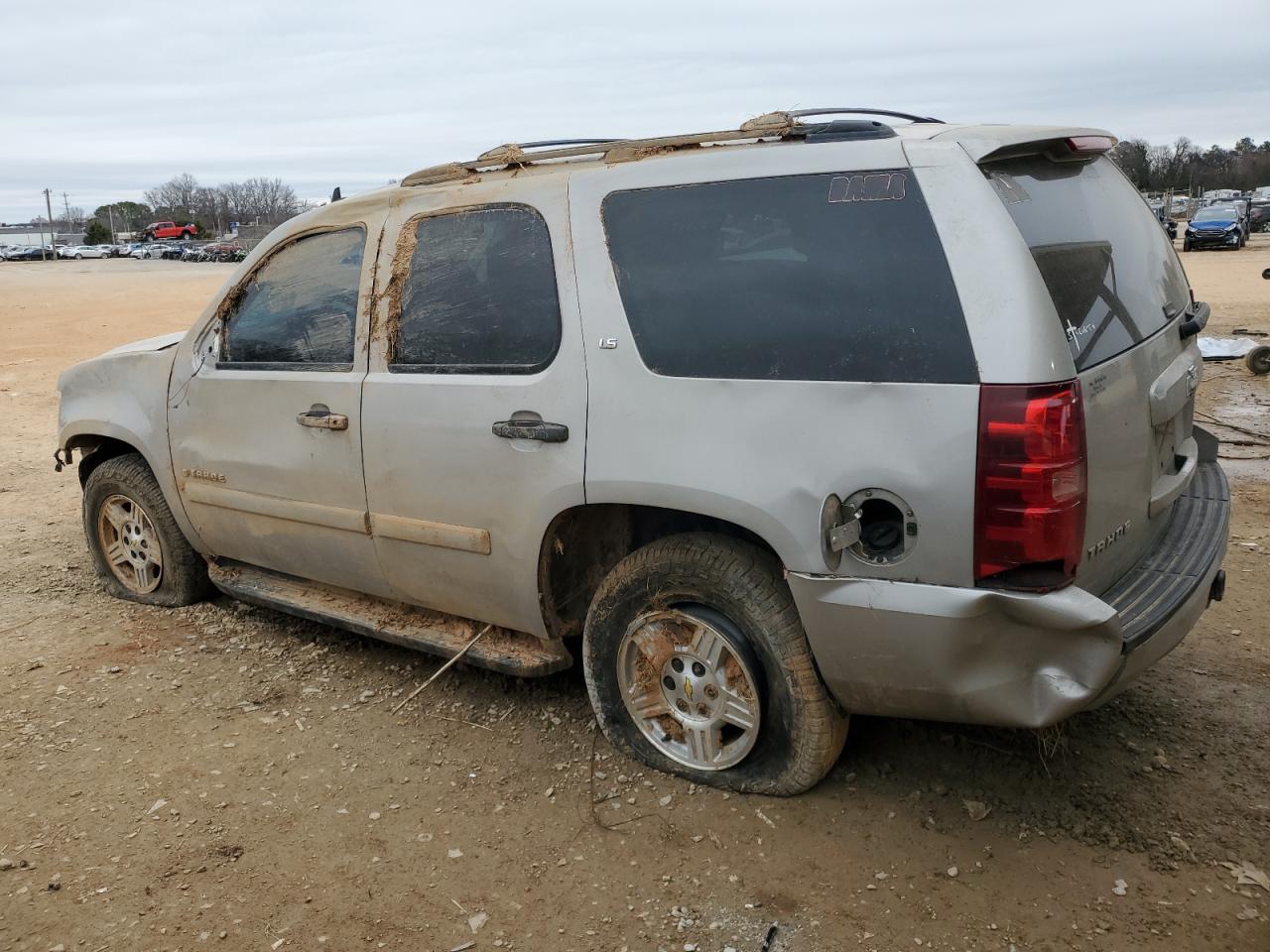 2007 Chevrolet Tahoe - Image 2