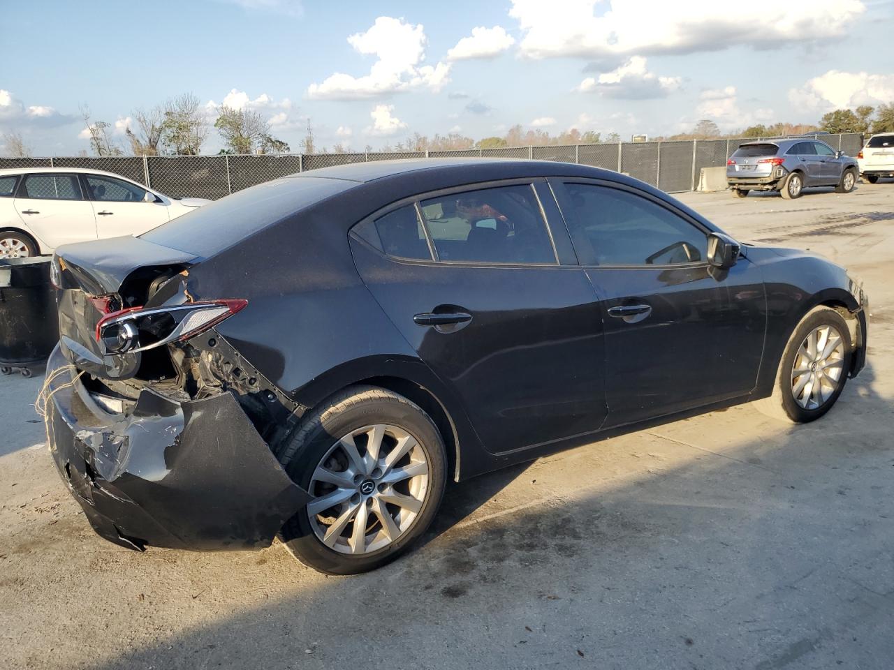 2014 Mazda 3 - Image 3