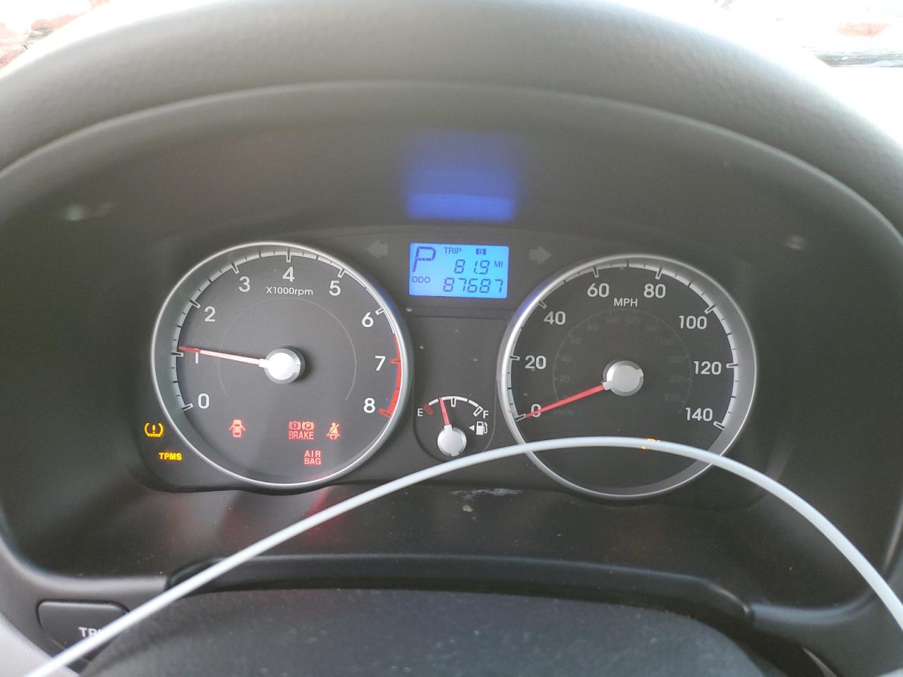2011 Hyundai Accent - Image 9