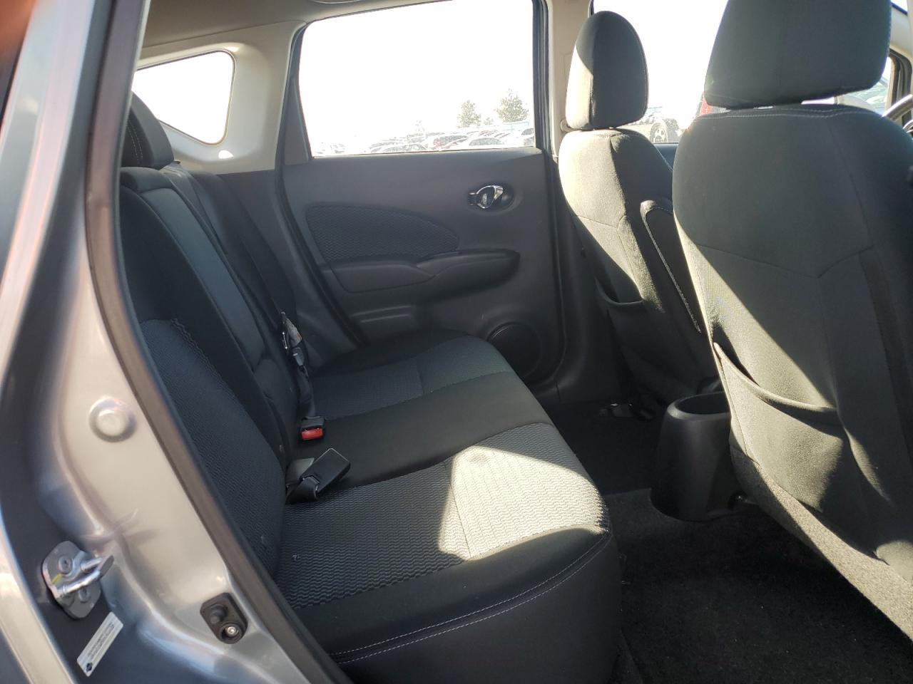 2015 Nissan Versa - Image 10