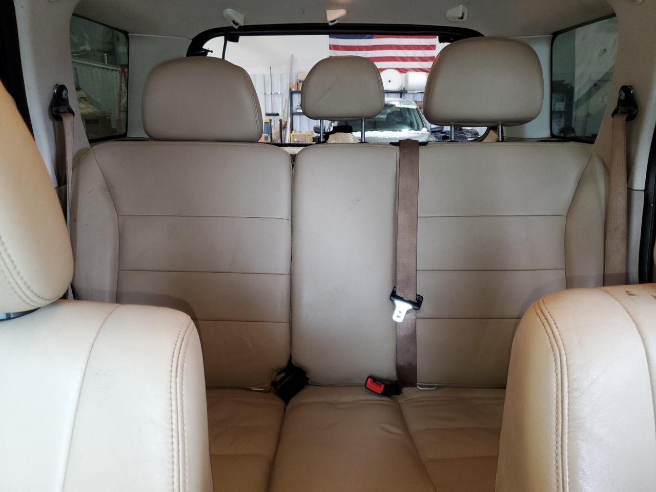 2010 Ford Escape - Image 10