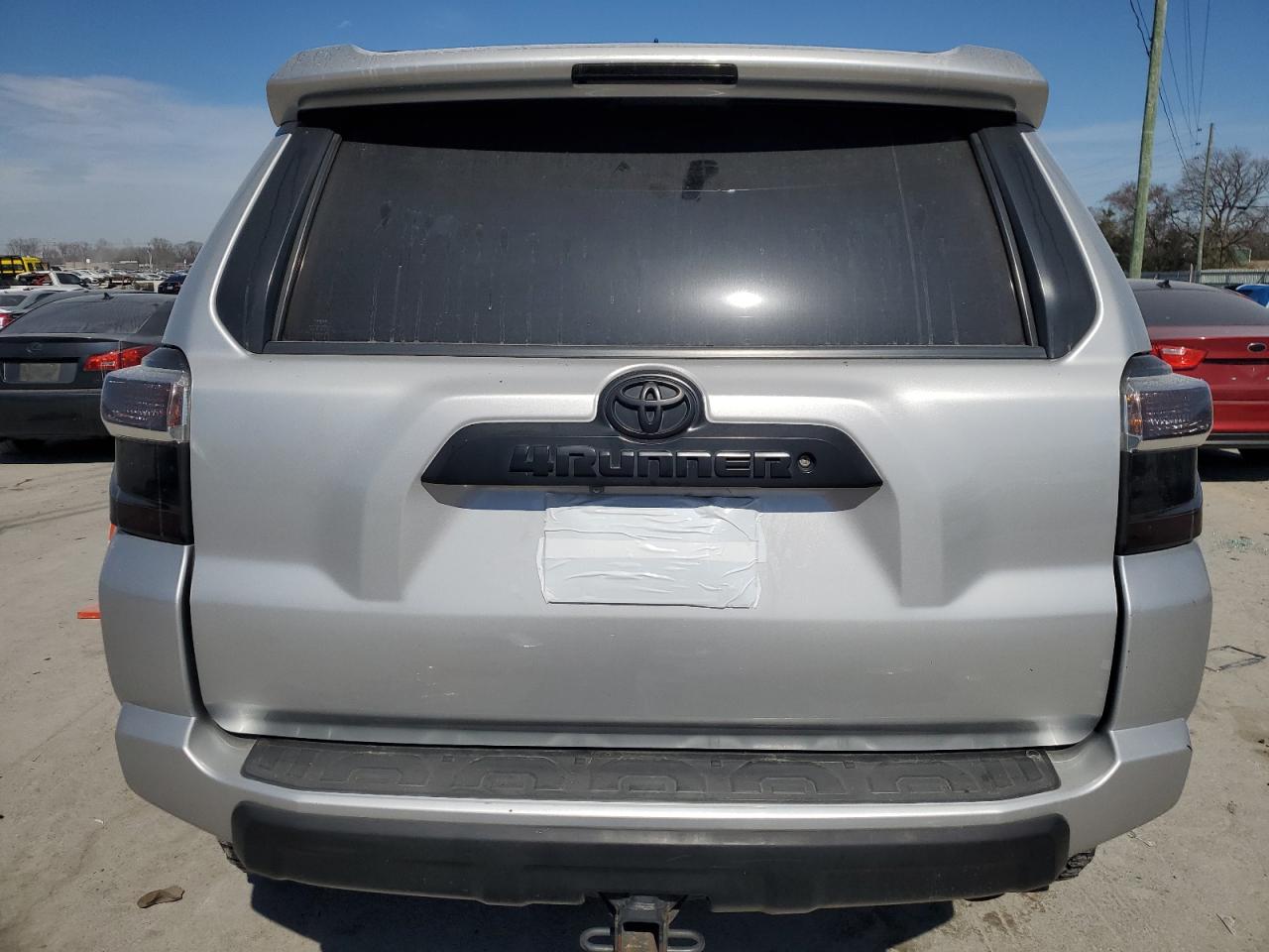 2016 Toyota 4Runner - Image 6