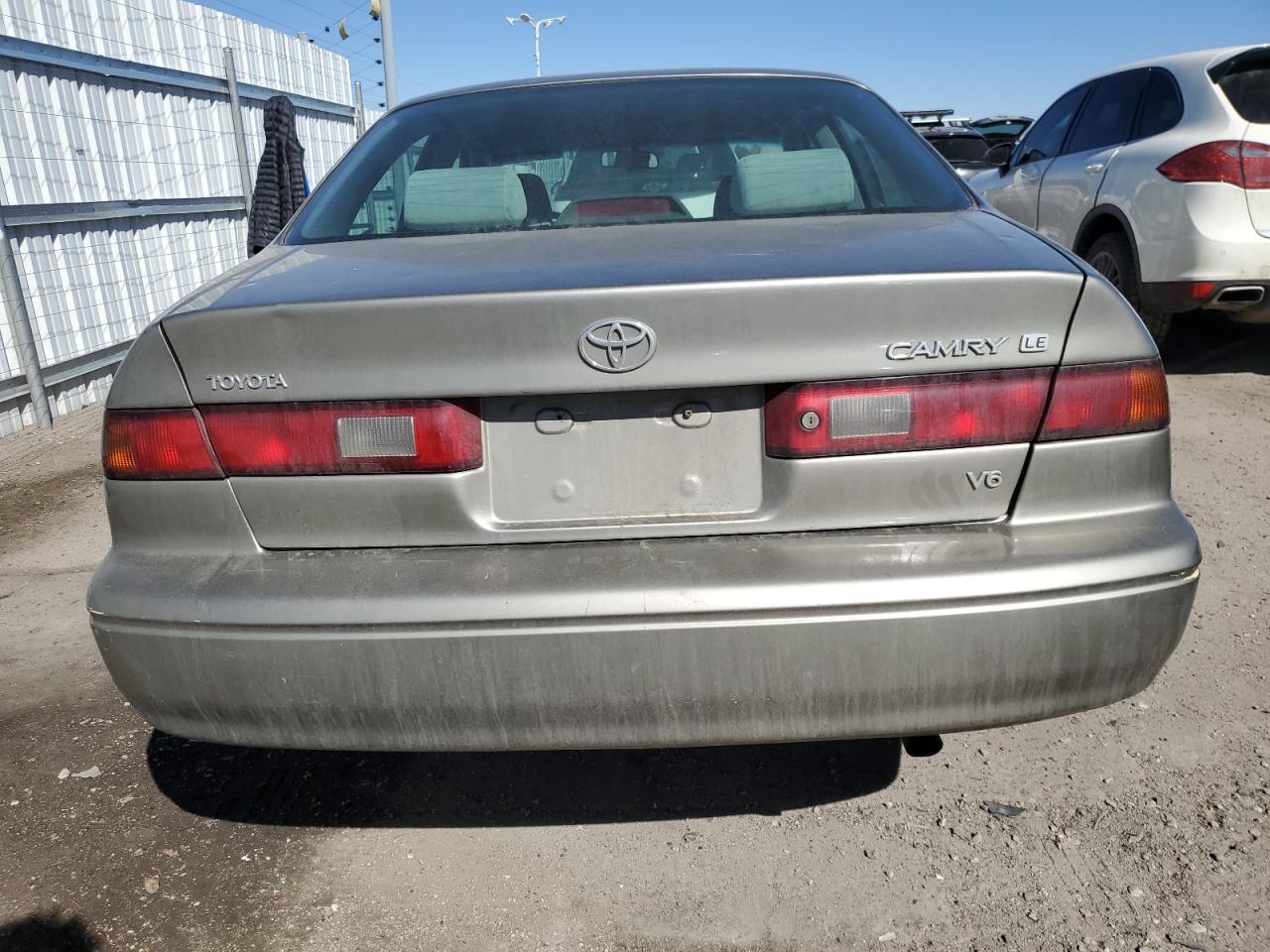 1999 Toyota Camry - Image 6