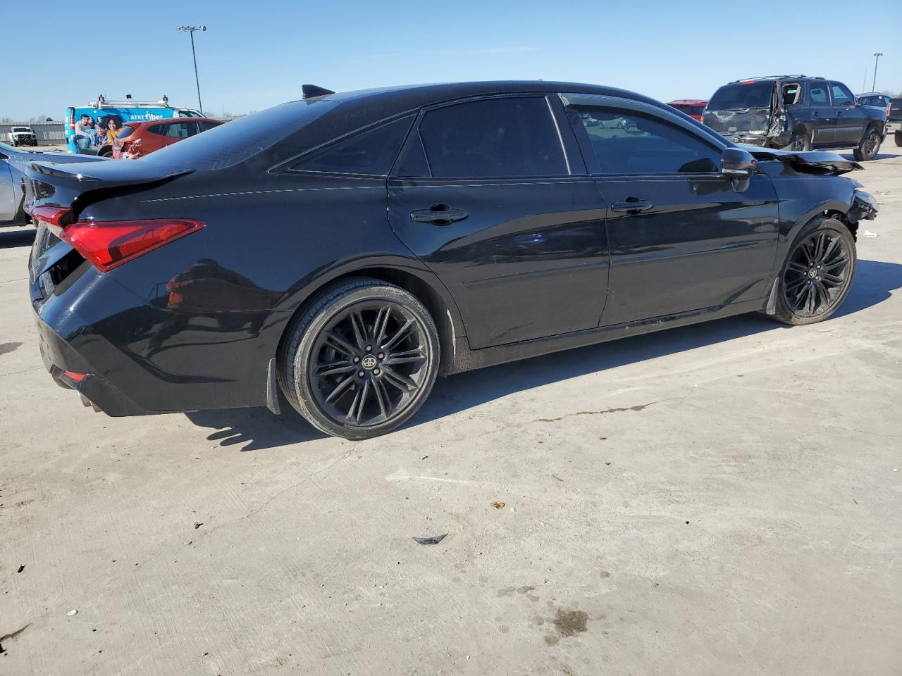 2021 Toyota Avalon - Image 3