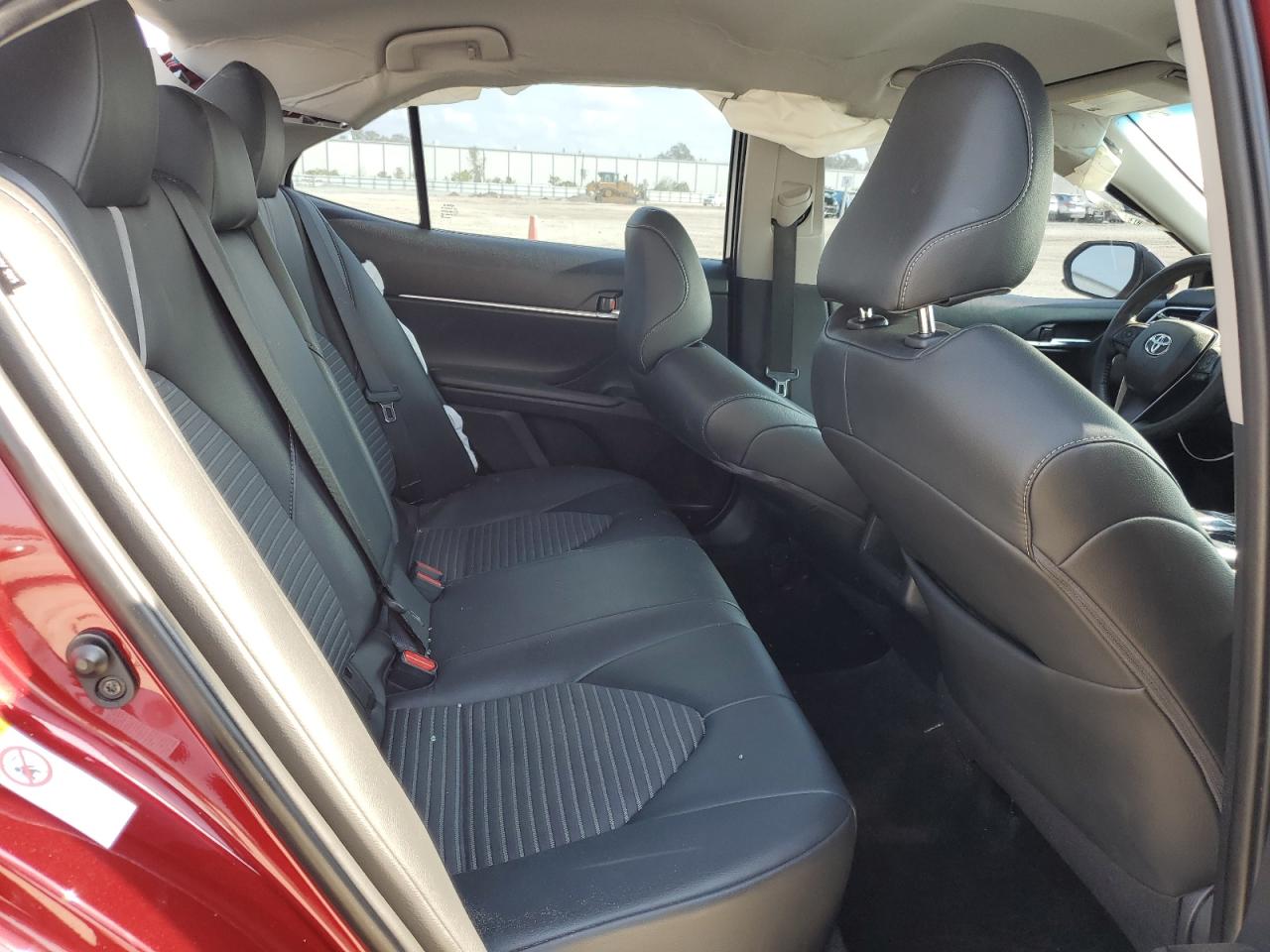 2018 Toyota Camry - Image 10