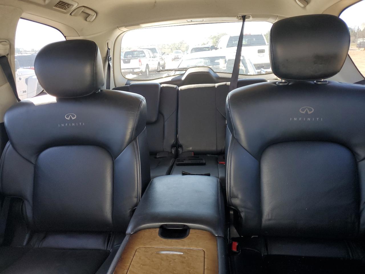 2014 Infiniti QX80 - Image 10